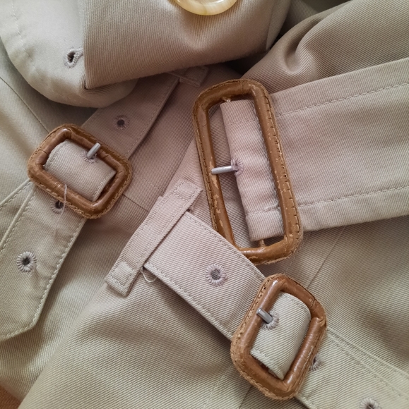 Vintage Burberry trench coat - Picture 11 of 15